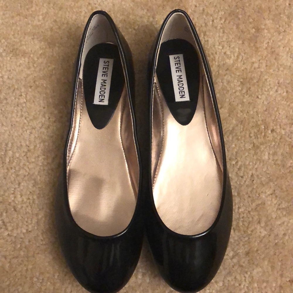 Steve Madden black patent leather flats - Picture 2 of 5